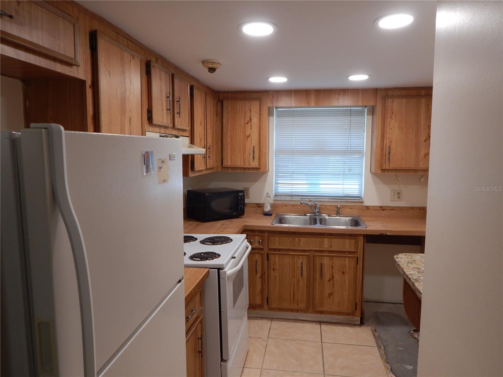2505 Coral Ave Property Photo 6