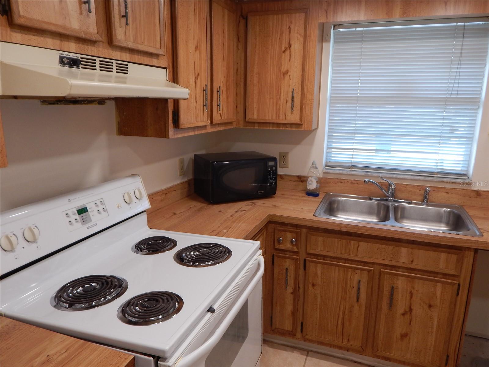 2505 Coral Ave Property Photo 7