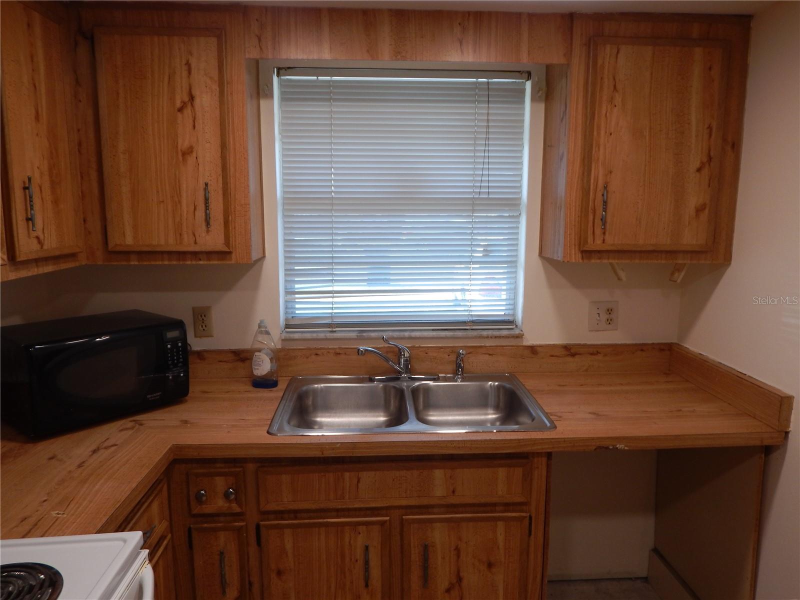 2505 Coral Ave Property Photo 8