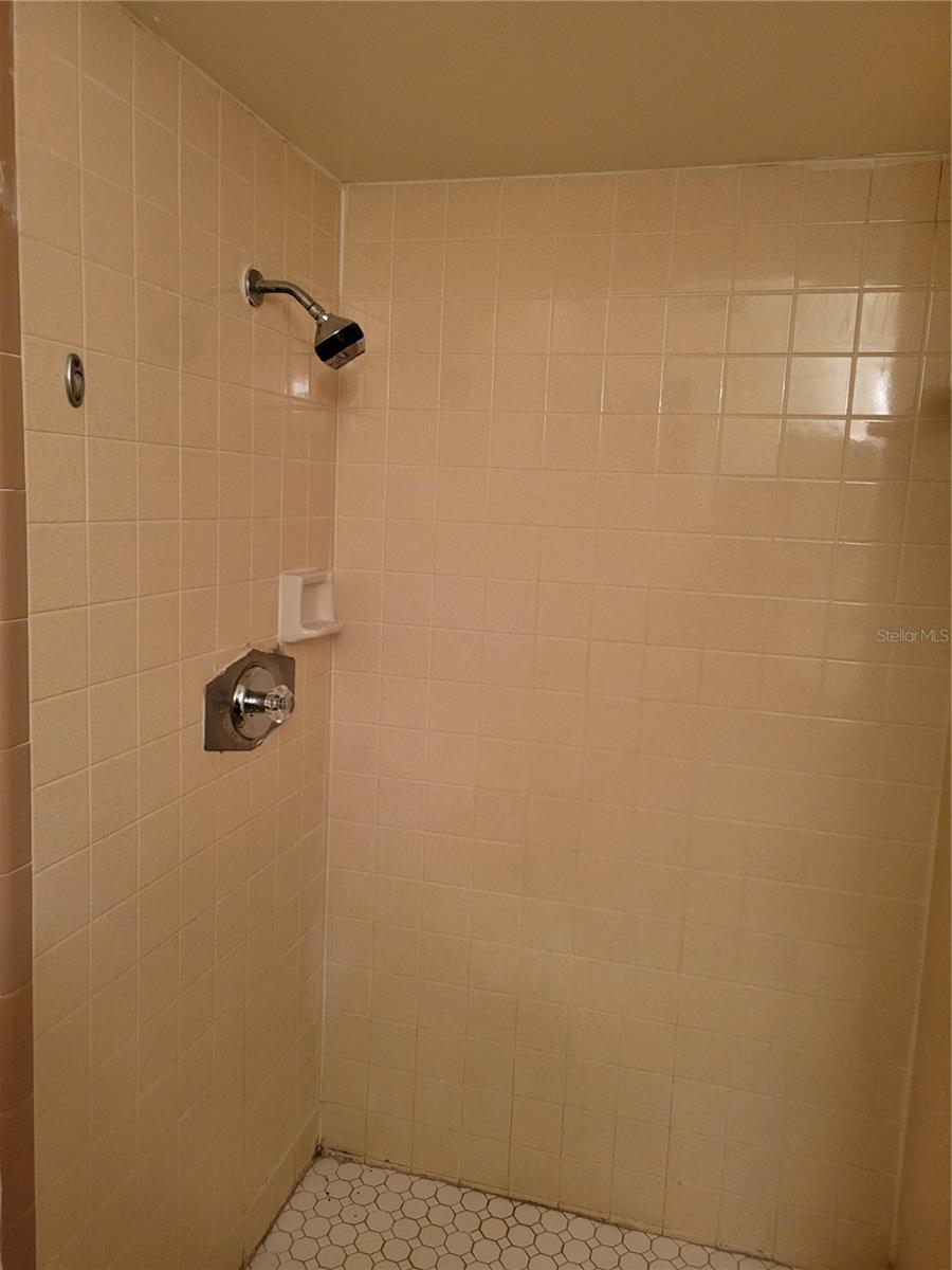 2505 Coral Ave Property Photo 15