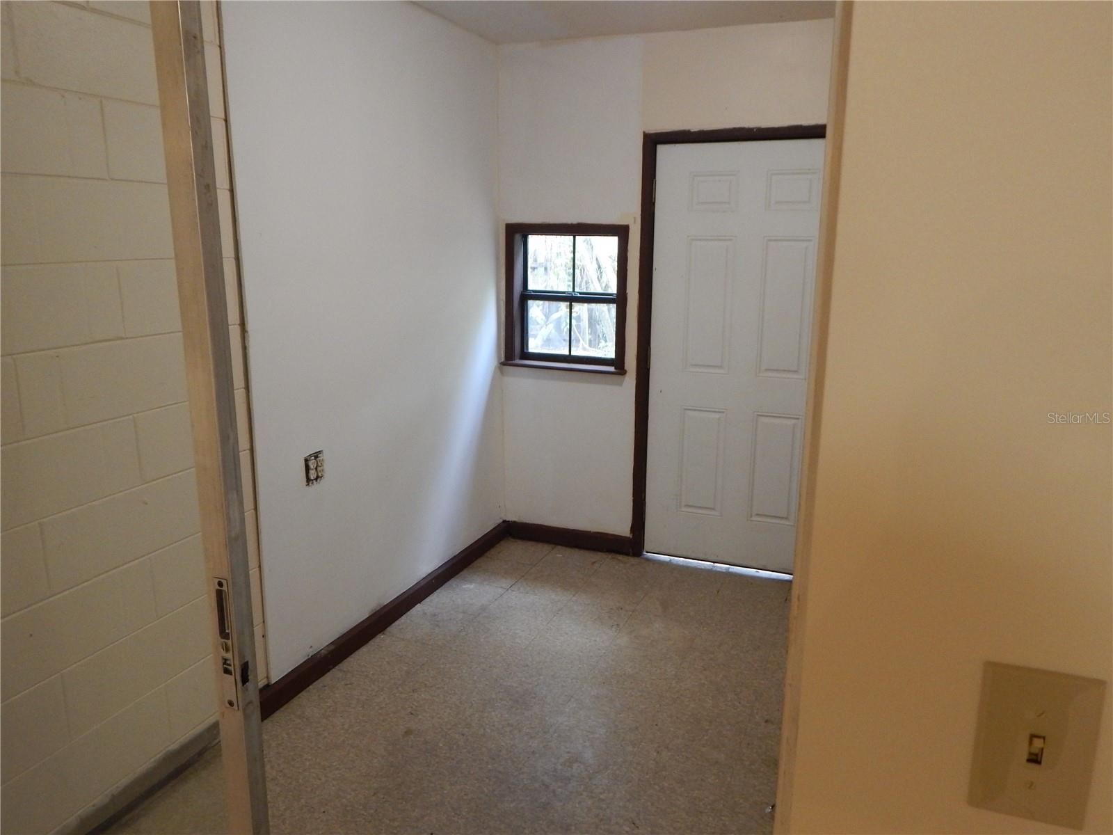 2505 Coral Ave Property Photo 17