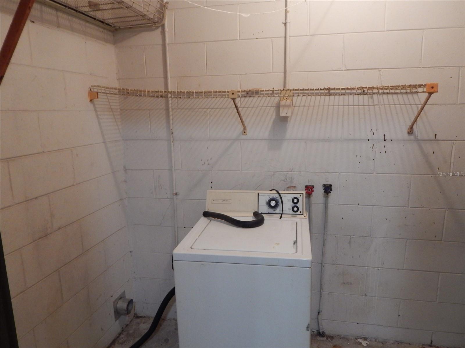 2505 Coral Ave Property Photo 19