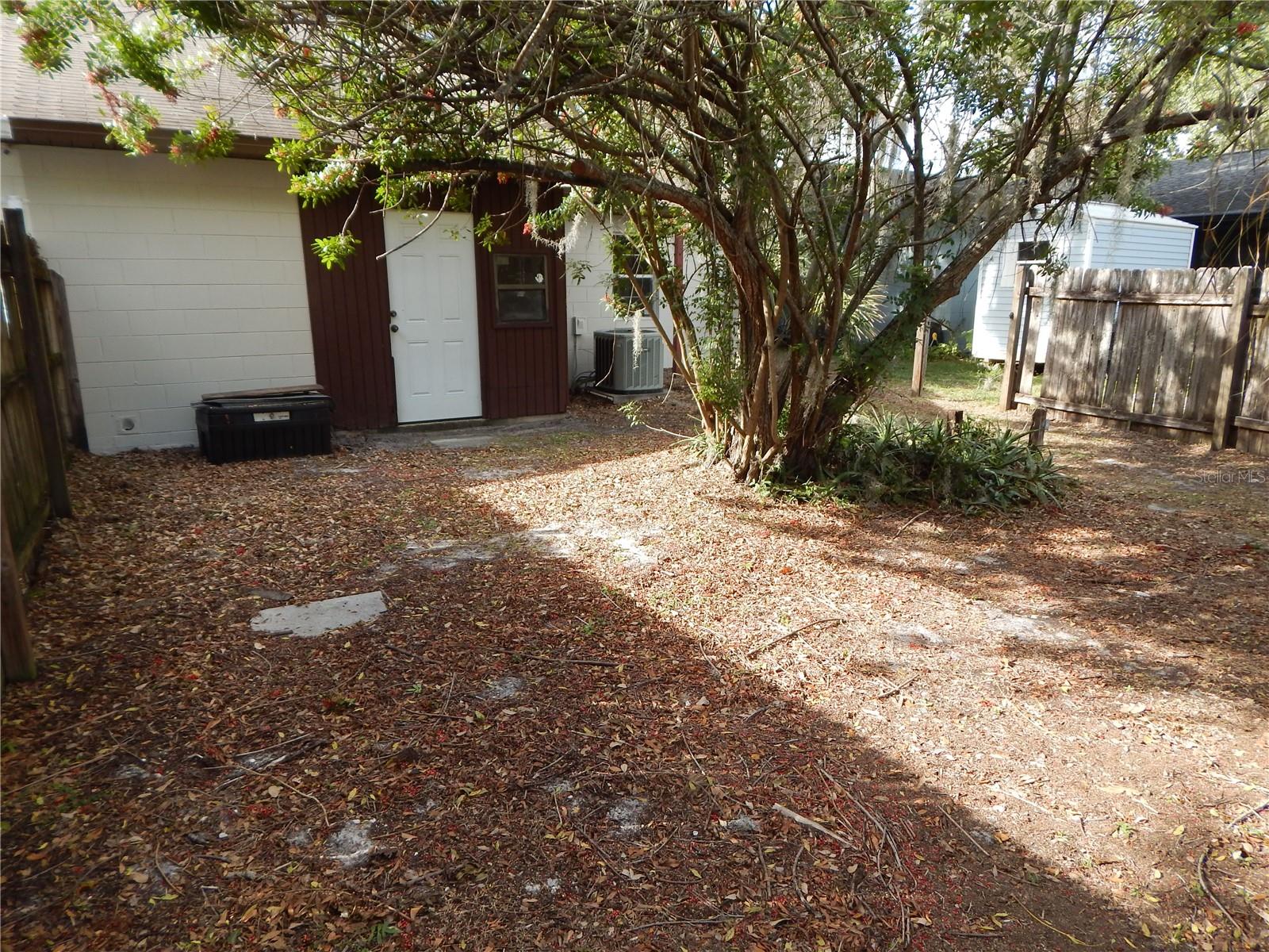 2505 Coral Ave Property Photo 25