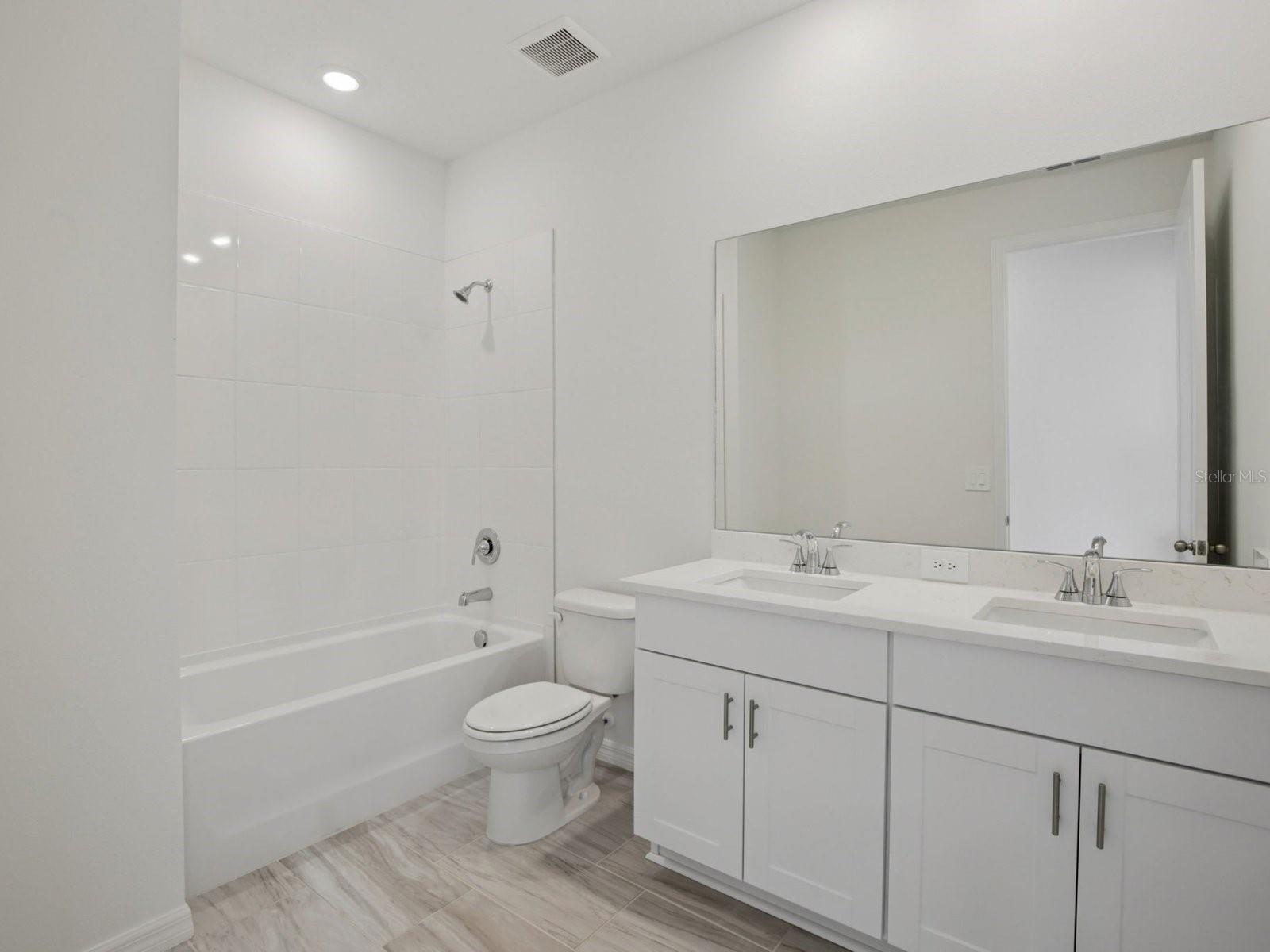 9013 Venetia Ct Property Photo 10