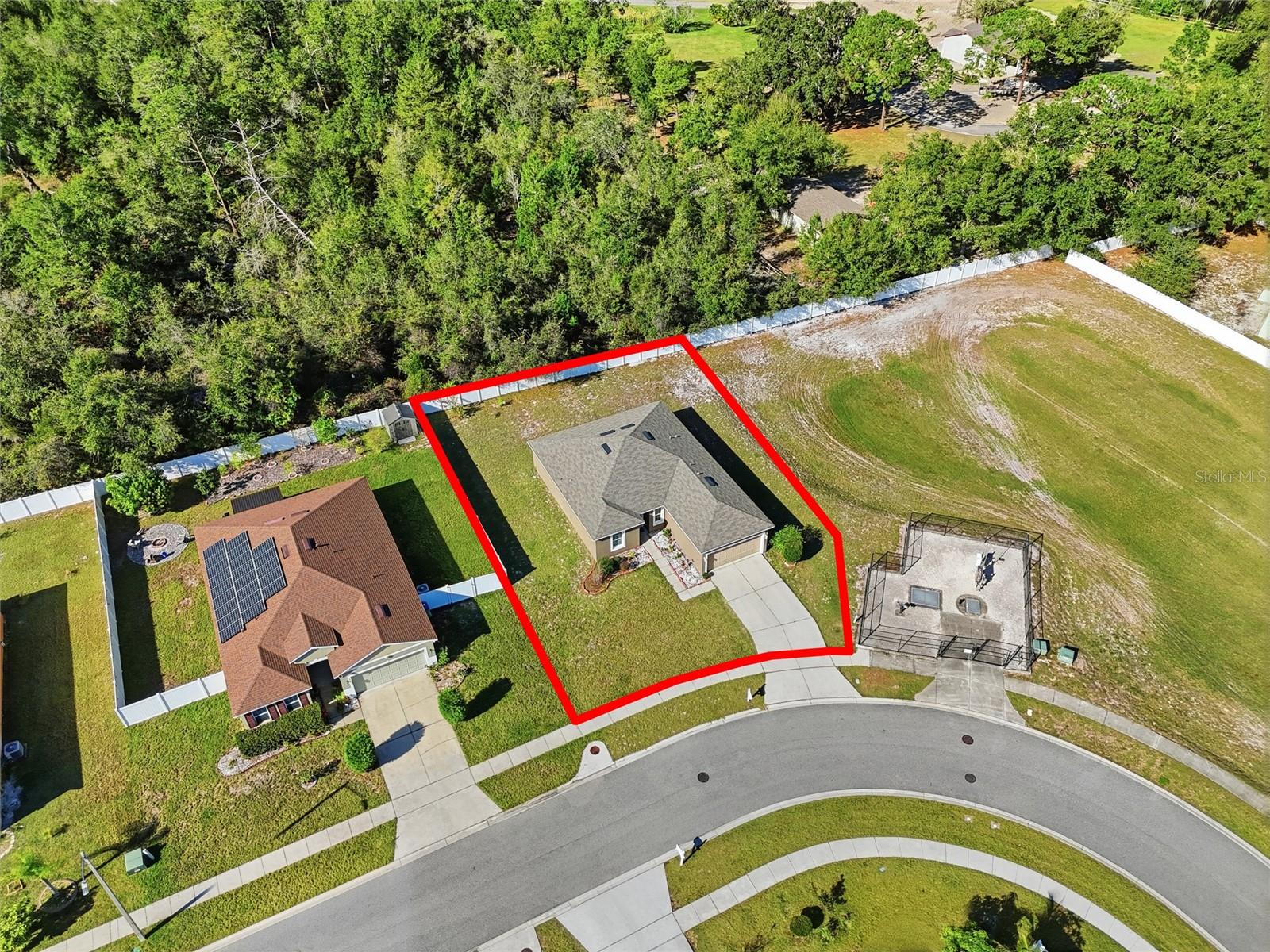 7878 Tanbier Dr Property Photo 4