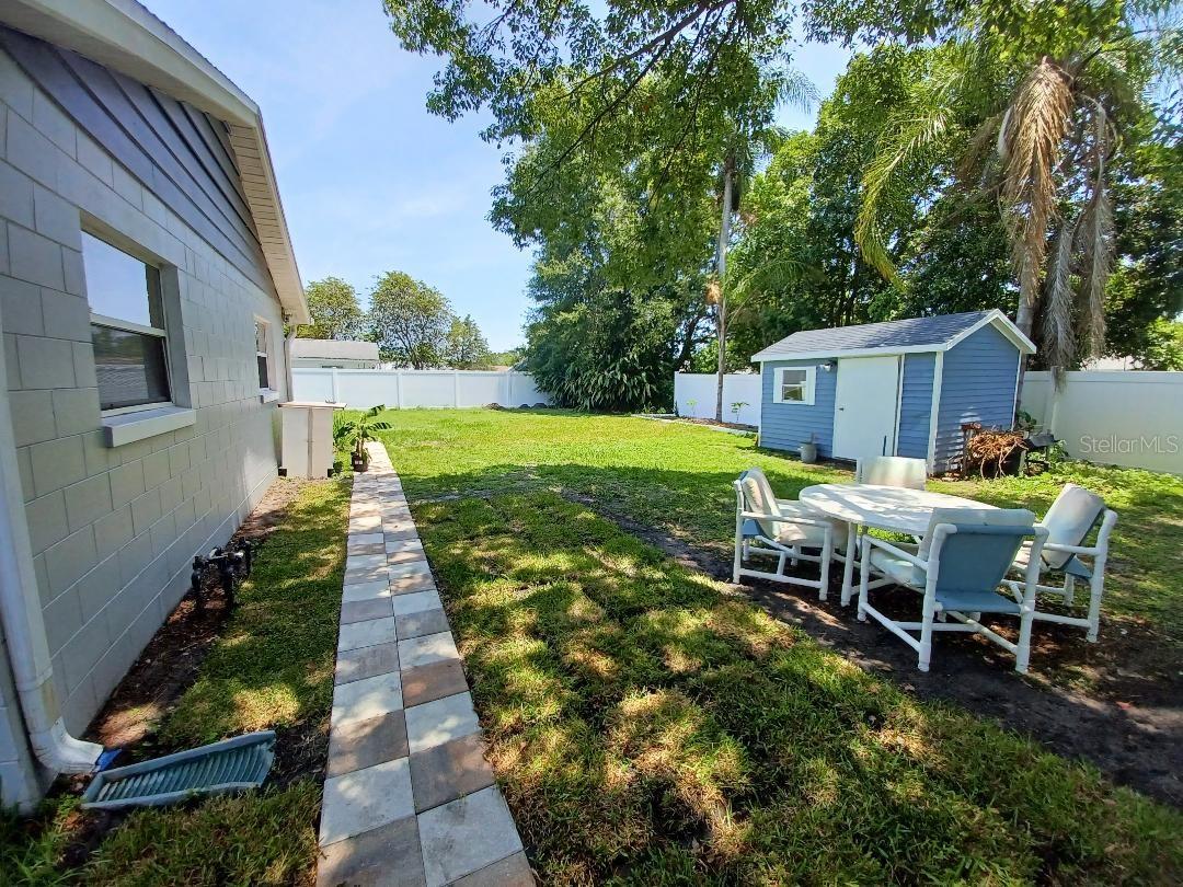 1942 Conifer Ct Property Photo 18