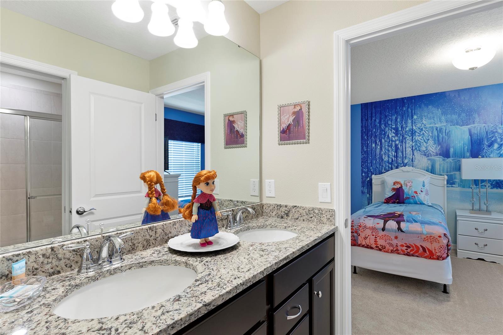 2316 Lelani Cir Property Photo 37