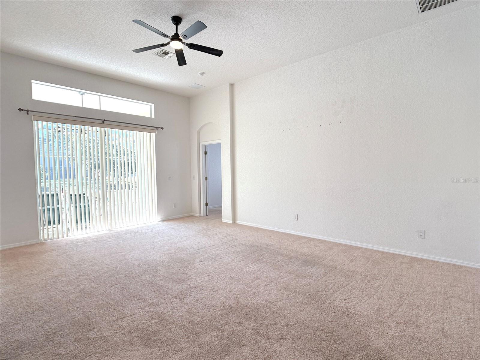 1131 N Hampton Dr Property Photo 8