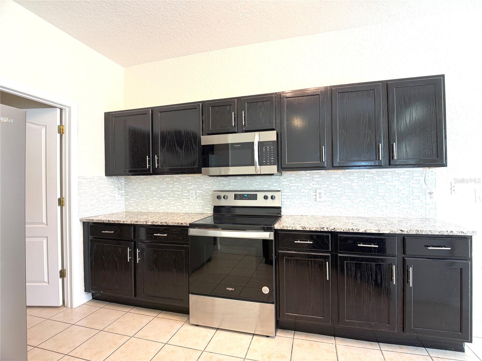 1131 N Hampton Dr Property Photo 8