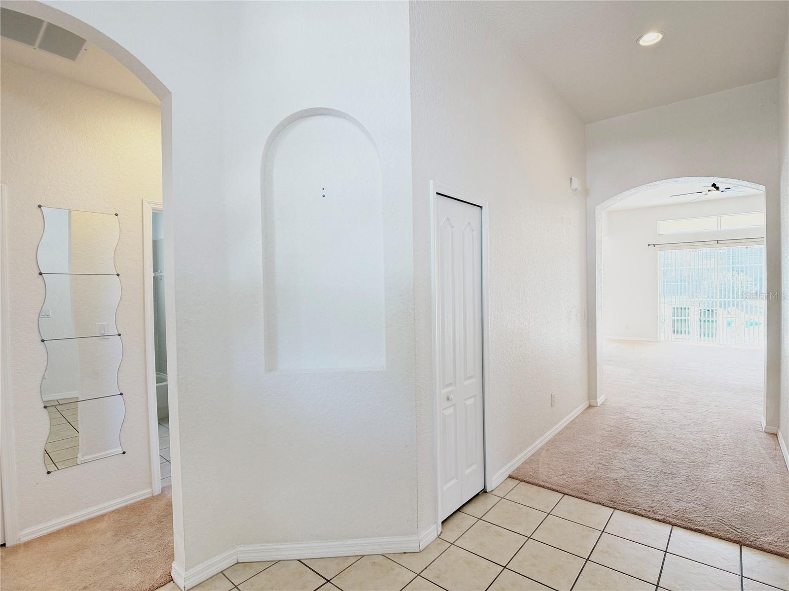 1131 N Hampton Dr Property Photo 10