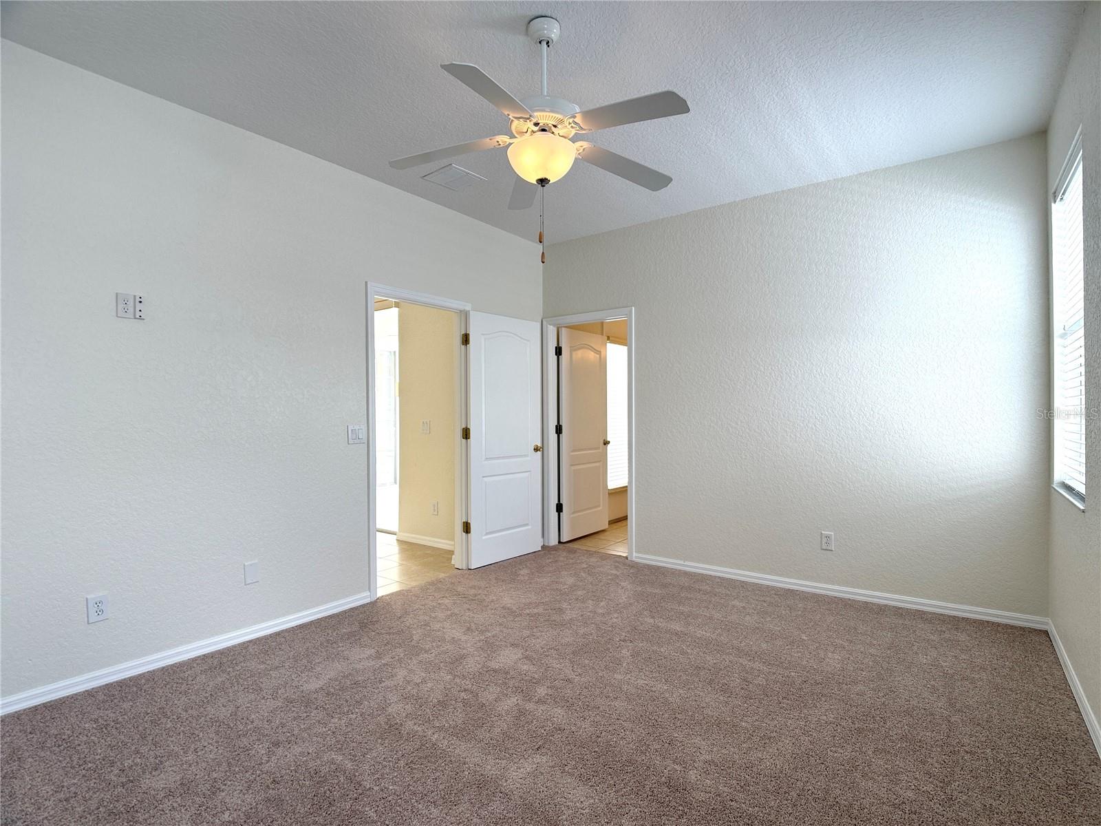 1131 N Hampton Dr Property Photo 25