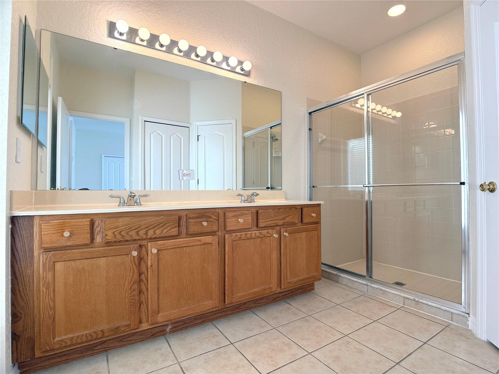 1131 N Hampton Dr Property Photo 27