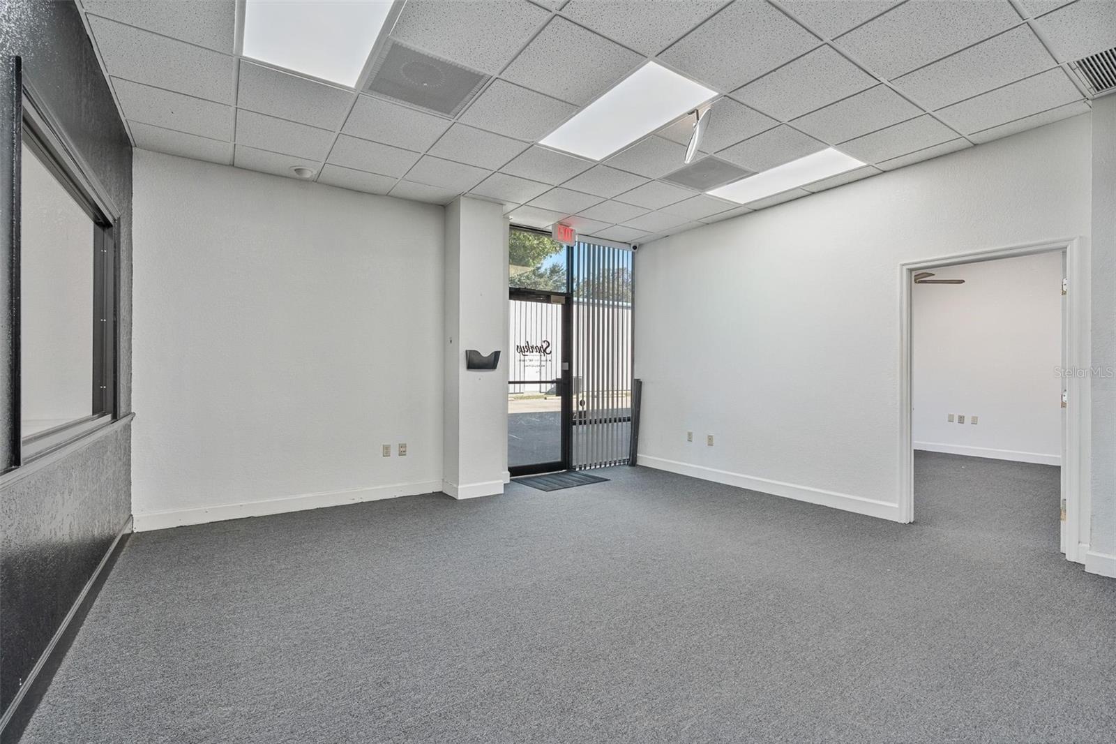 210 E Palmetto Ave Property Photo 5
