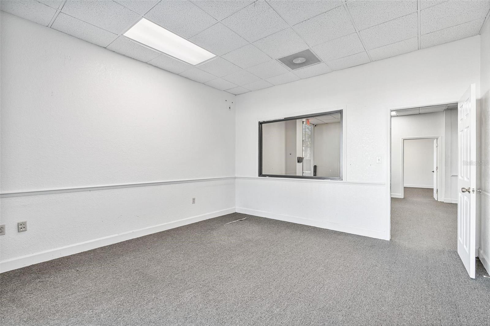210 E Palmetto Ave Property Photo 8