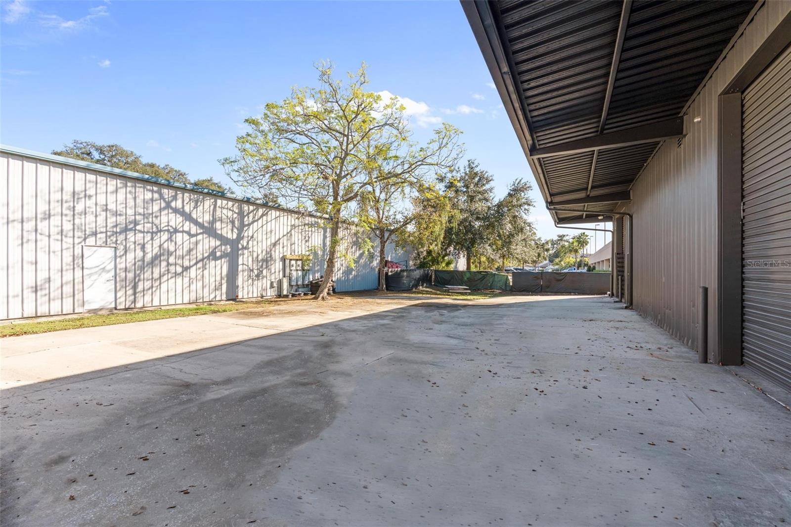 220 E Palmetto Ave Property Photo 5