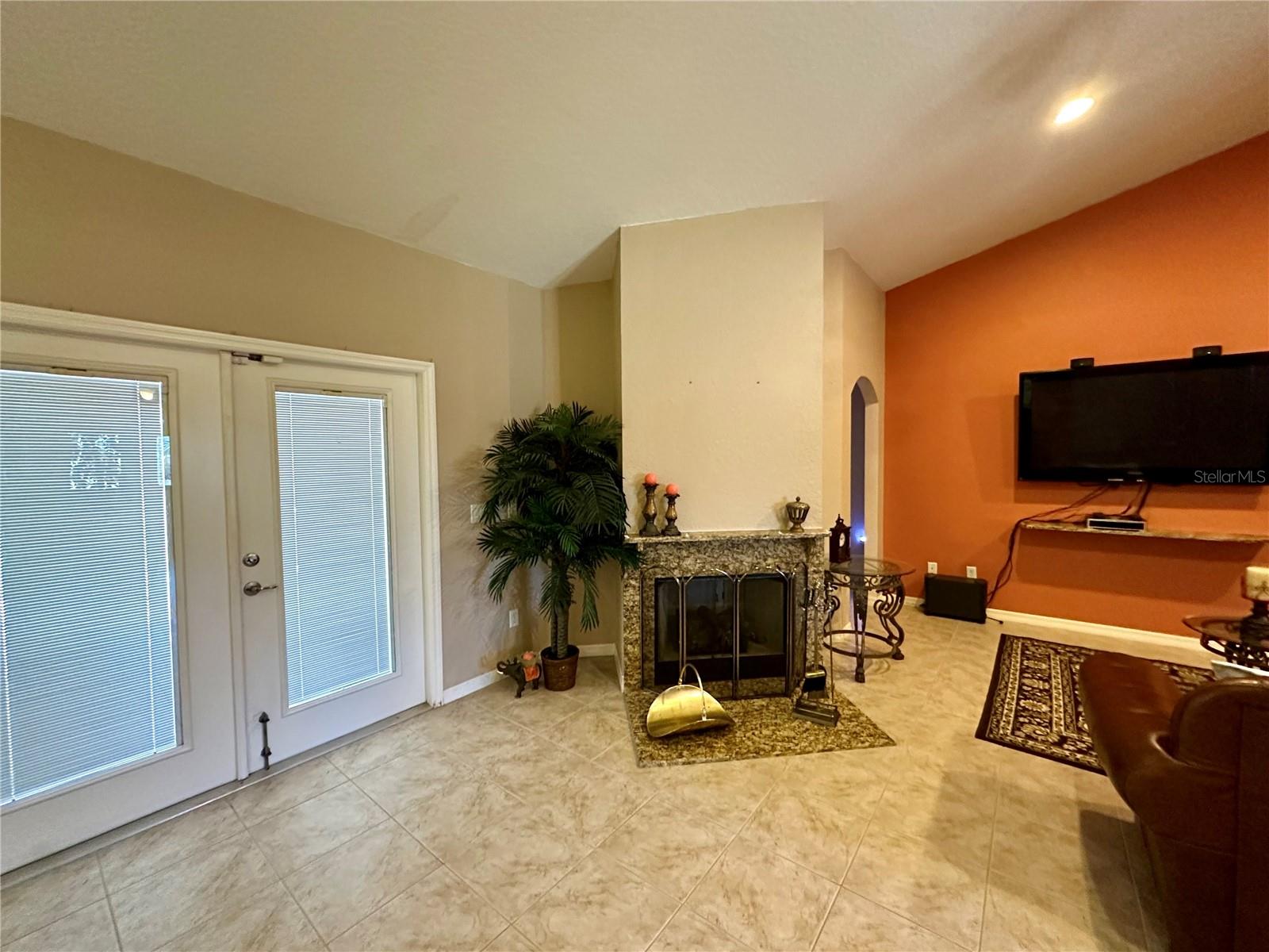 2576 Sw 175th Loop Property Photo 7