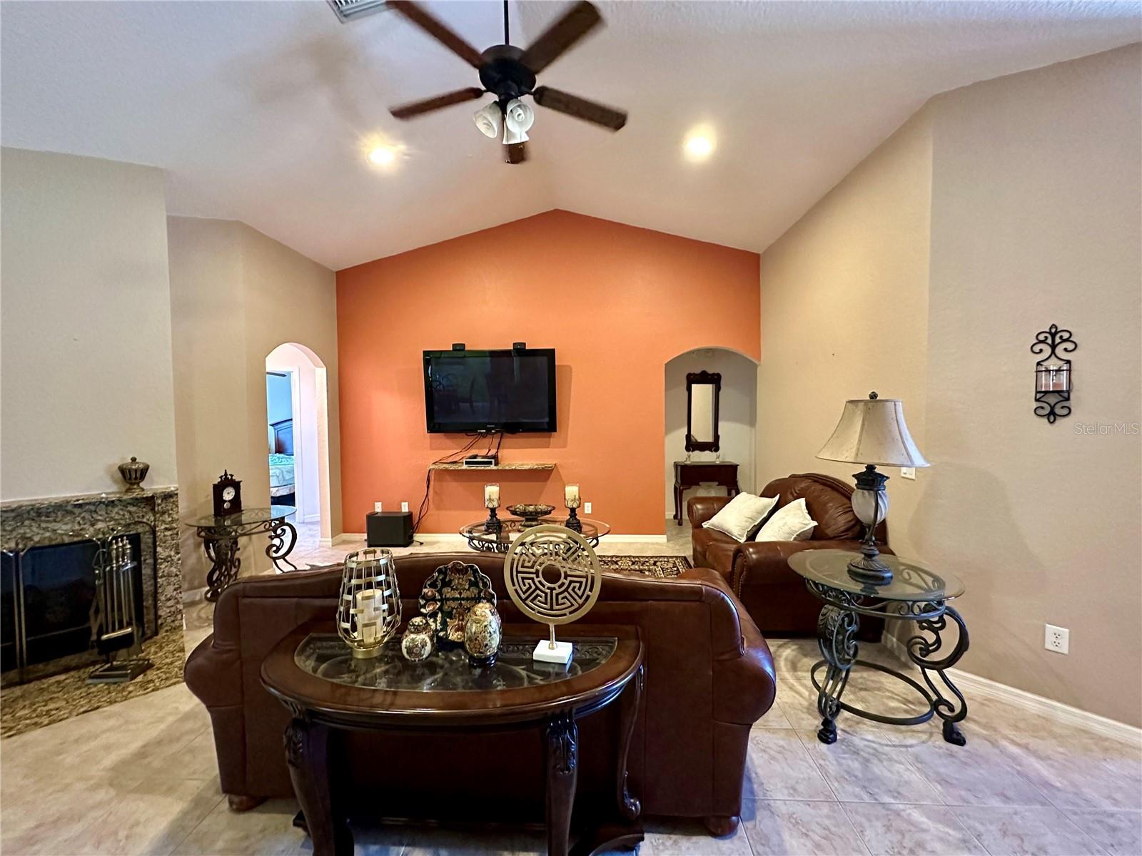 2576 Sw 175th Loop Property Photo 10