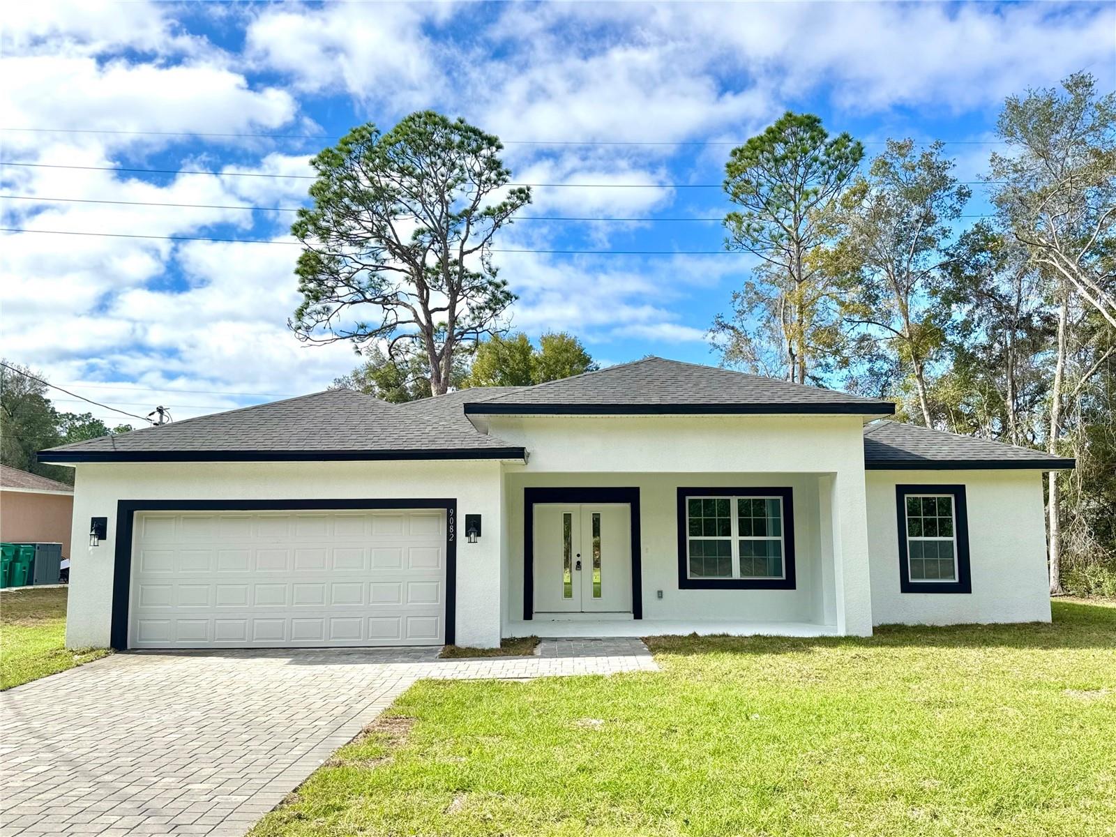 9082 N Cortlandt Dr Property Photo