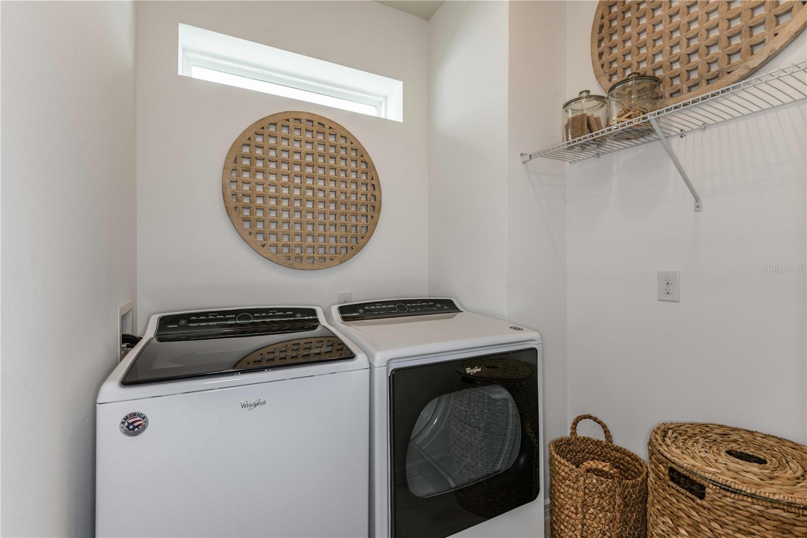 2354 Dew Drop Loop Property Photo 27