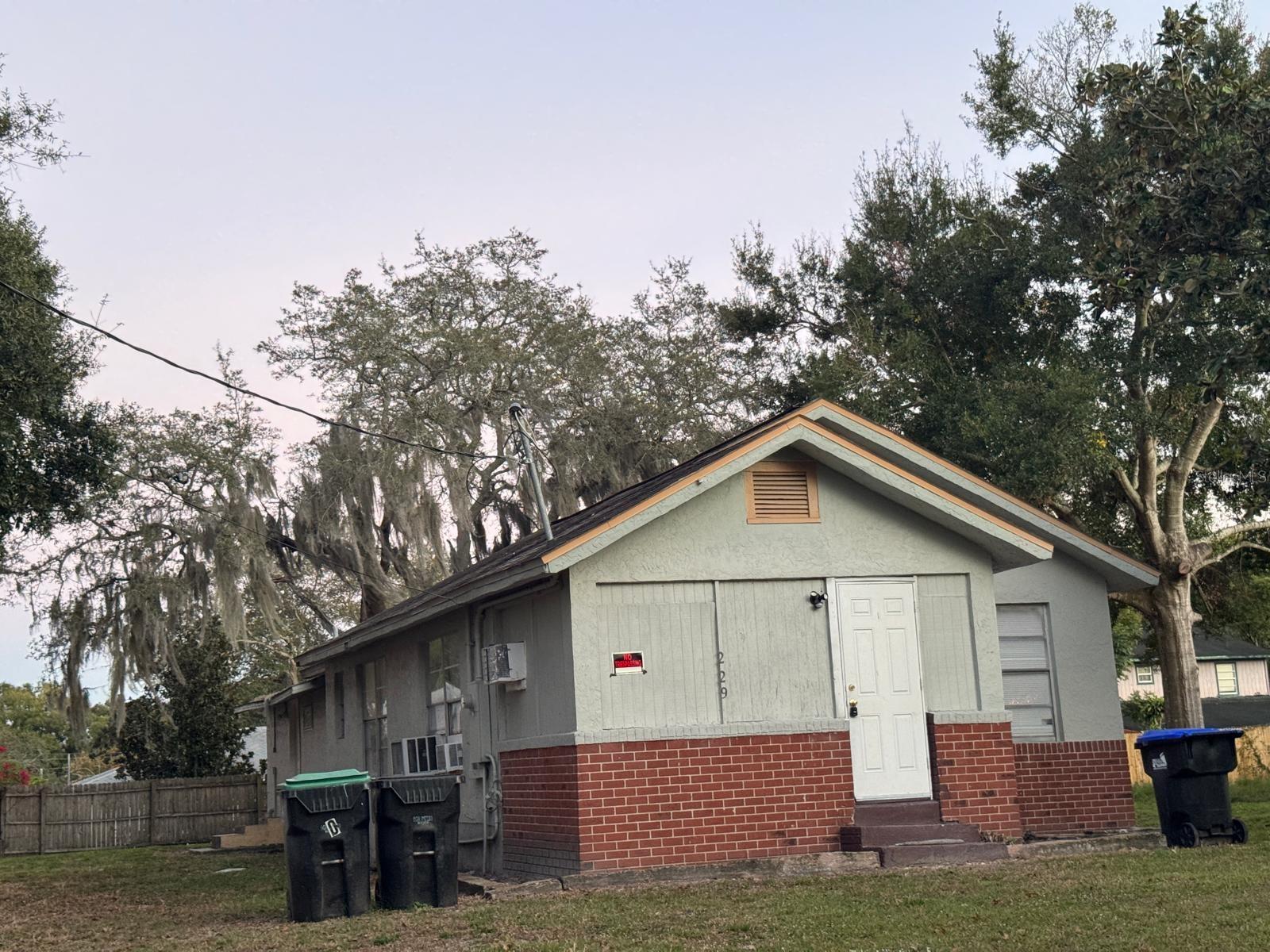 229 S Candler Ave Property Photo 1