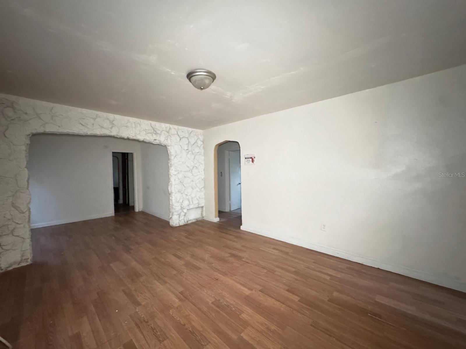229 S Candler Ave Property Photo 9