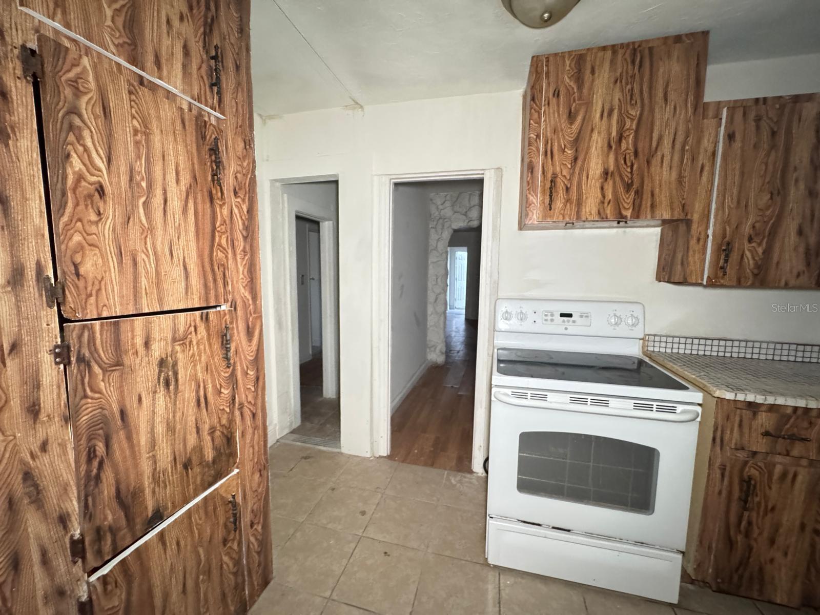 229 S Candler Ave Property Photo 15