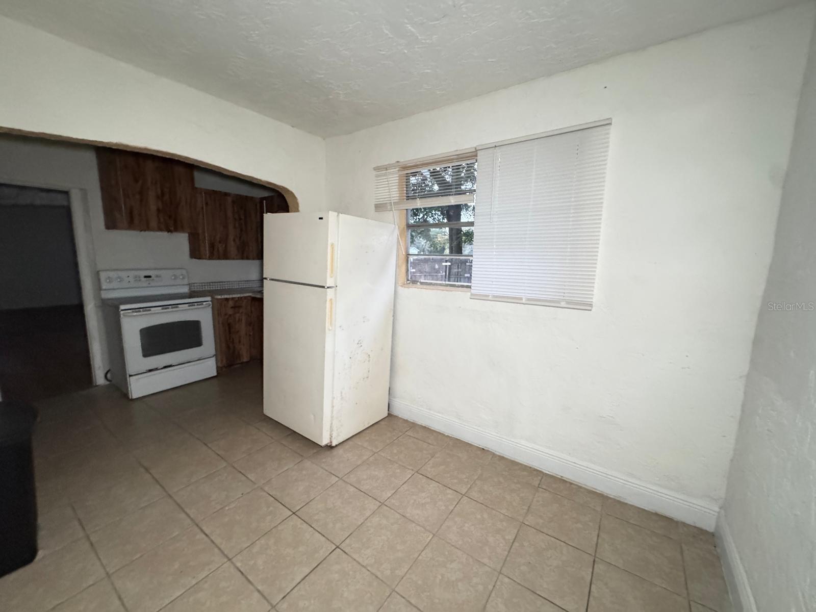 229 S Candler Ave Property Photo 16