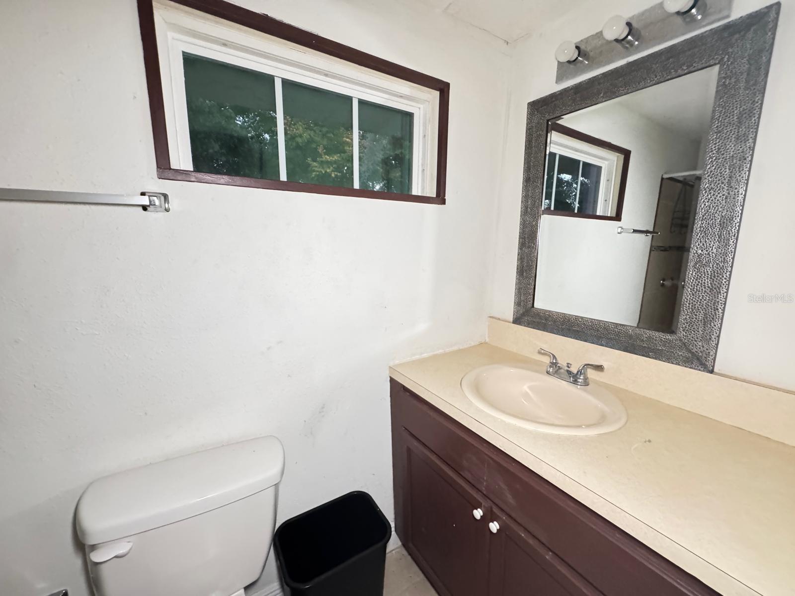 229 S Candler Ave Property Photo 20