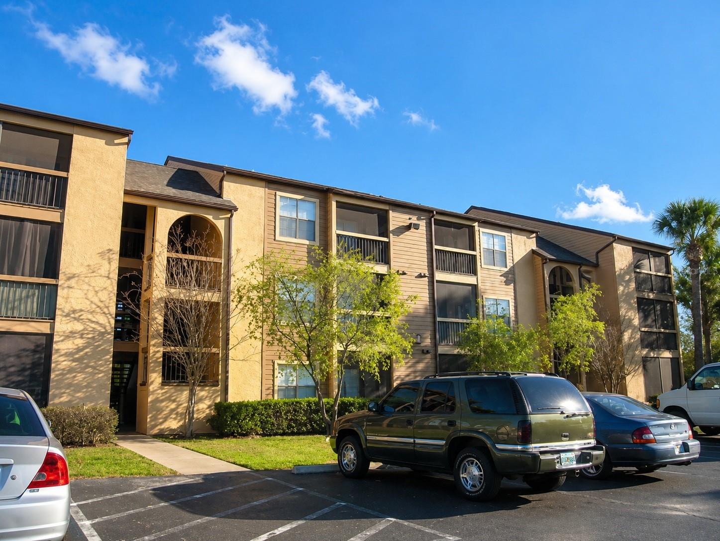2031 CASCADES BLVD #103