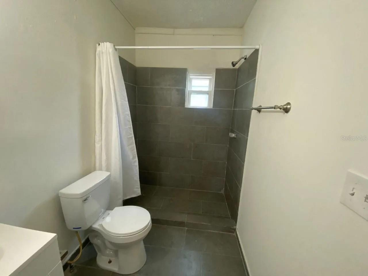 4427 Raleight St Property Photo 8