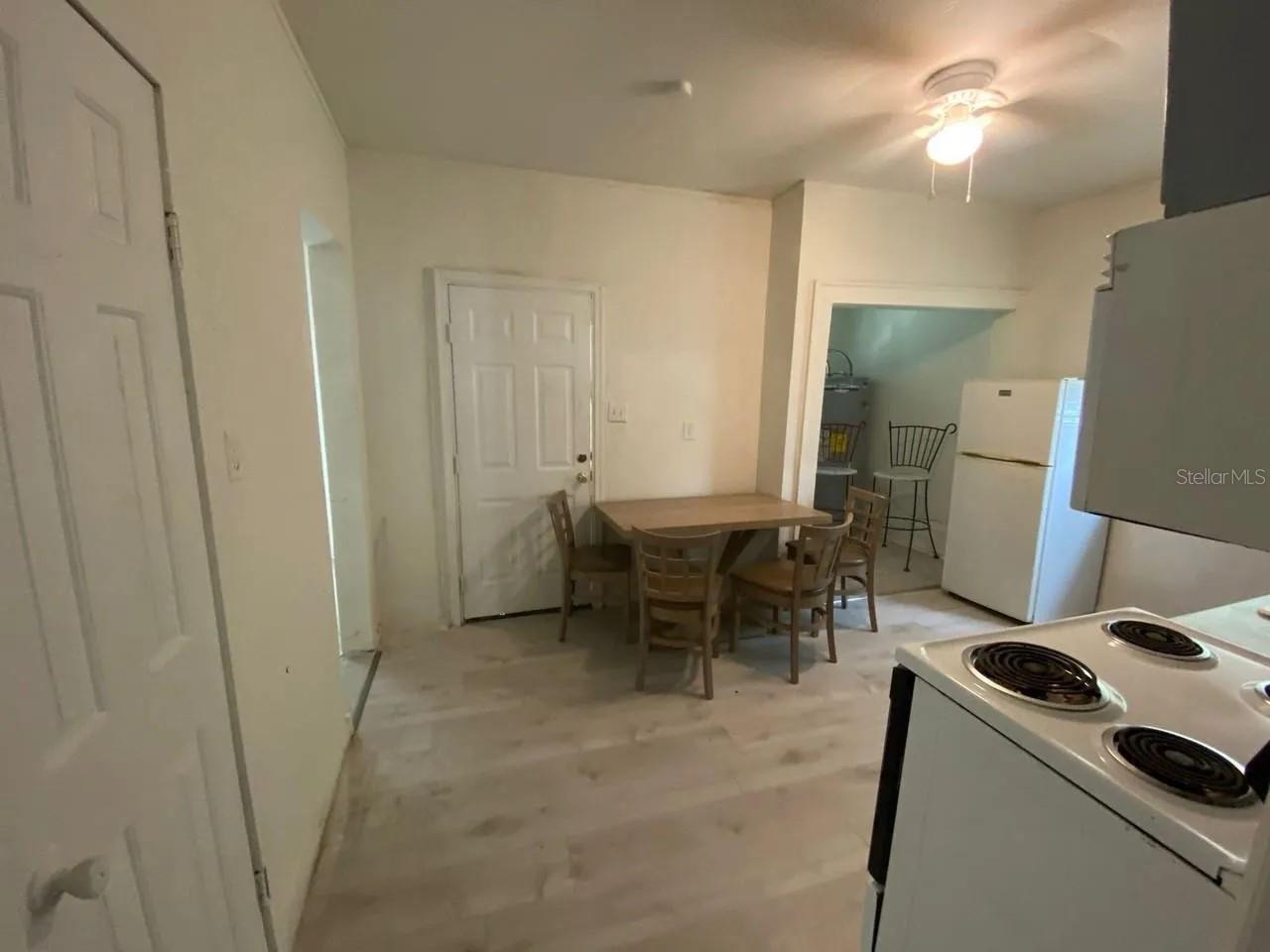 4427 Raleight St Property Photo 9