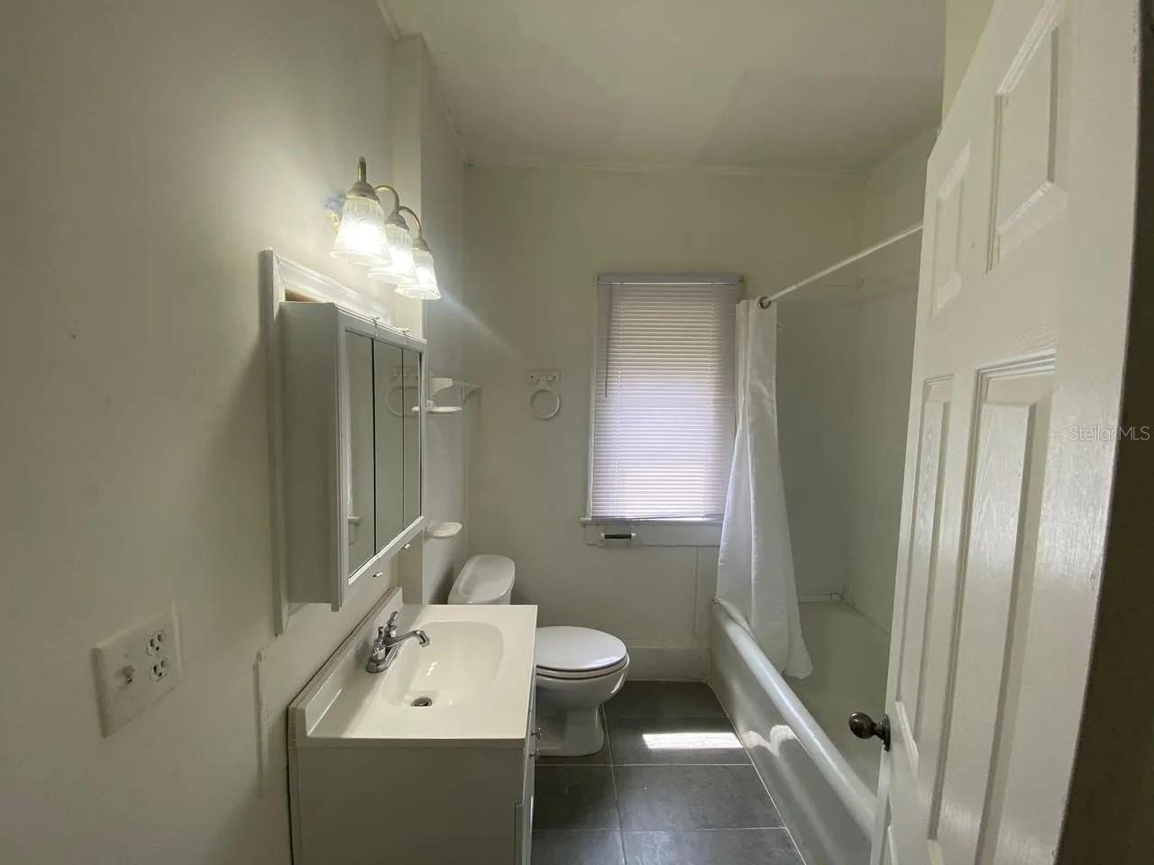 4427 Raleight St Property Photo 13