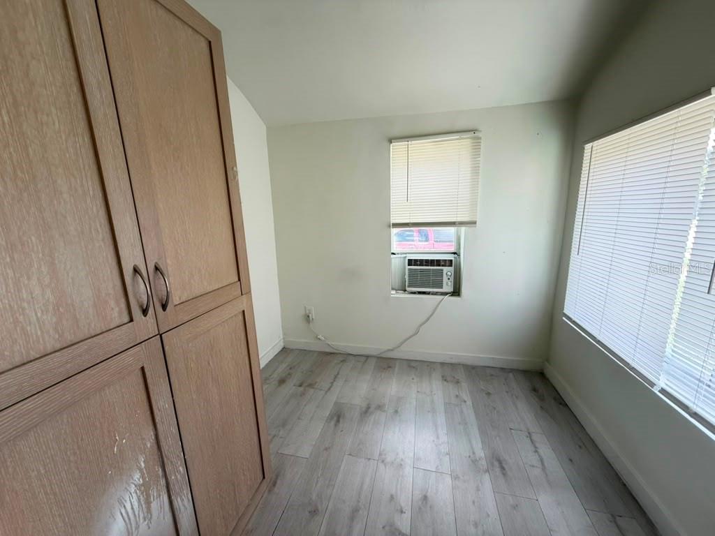 4427 Raleight St Property Photo 20