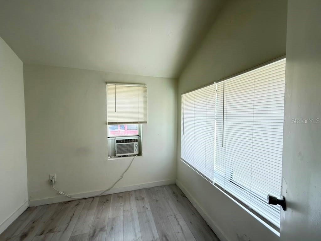 4427 Raleight St Property Photo 21