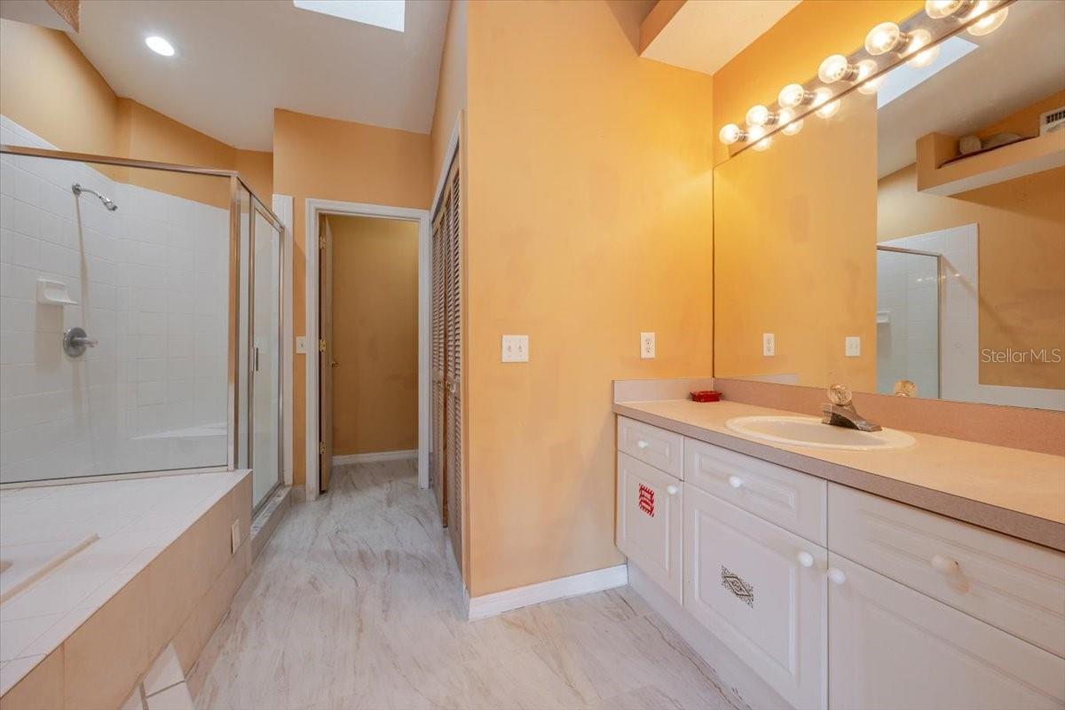 203 Coco Plum Dr #main Unit Property Photo 18