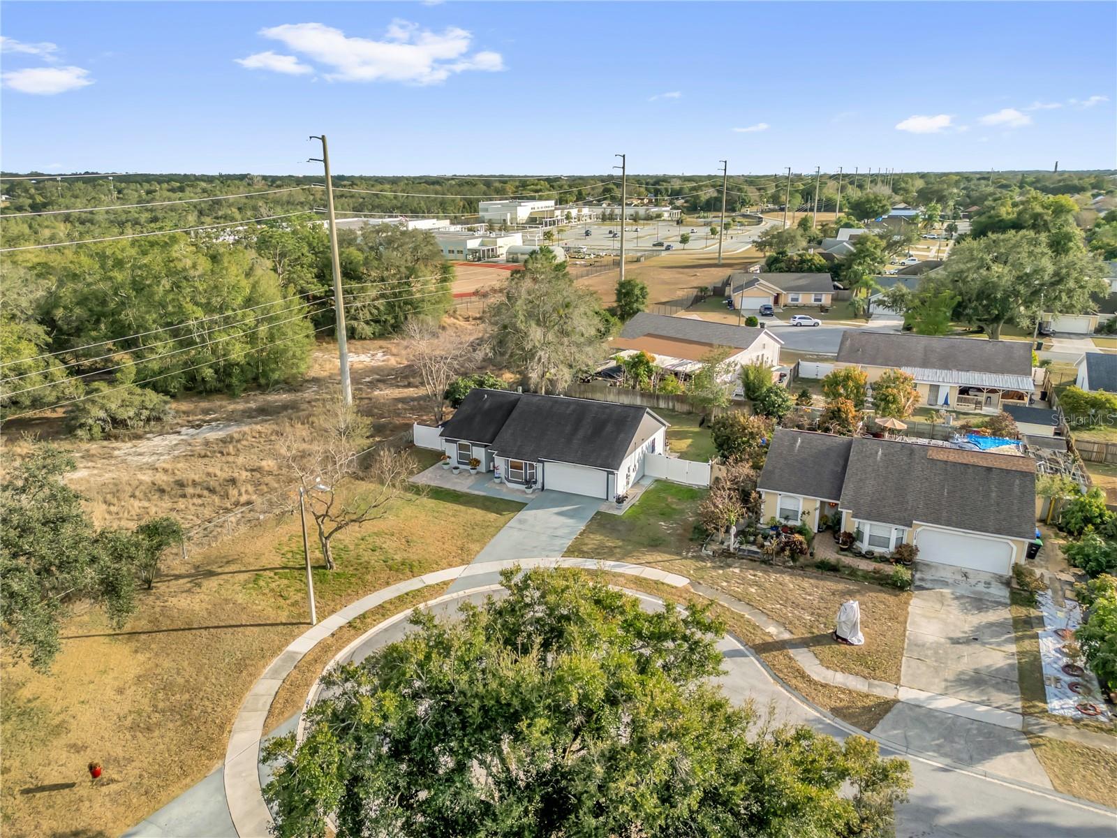 7702 Legacy Ln Property Photo 3