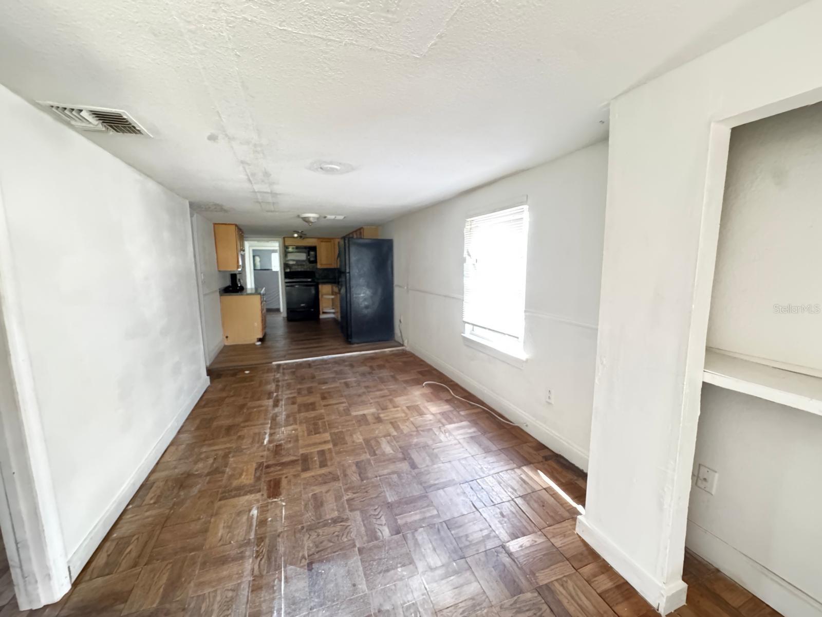 224 10th Ave Property Photo 5