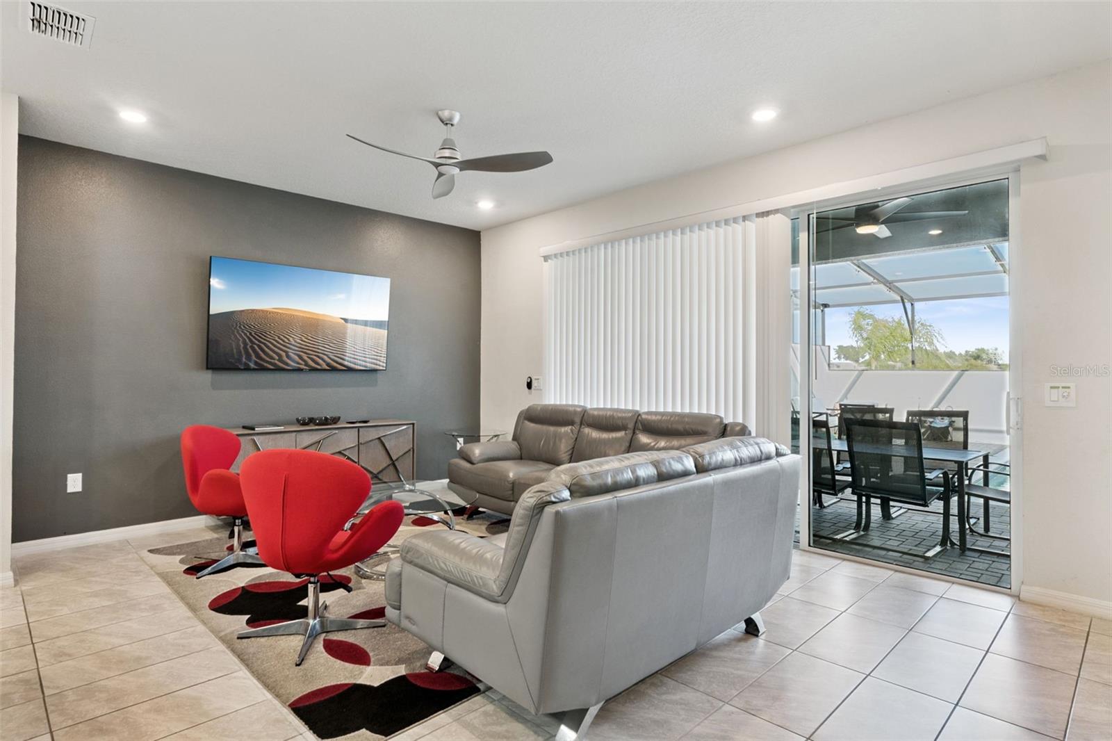 7163 Oakmoss Loop Property Photo 17