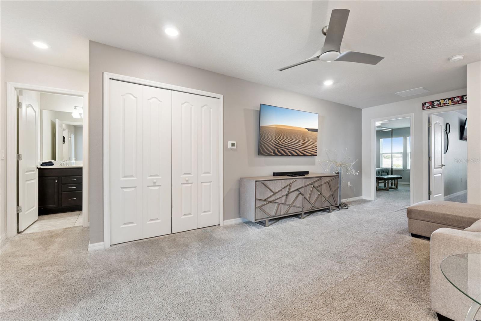 7163 Oakmoss Loop Property Photo 27