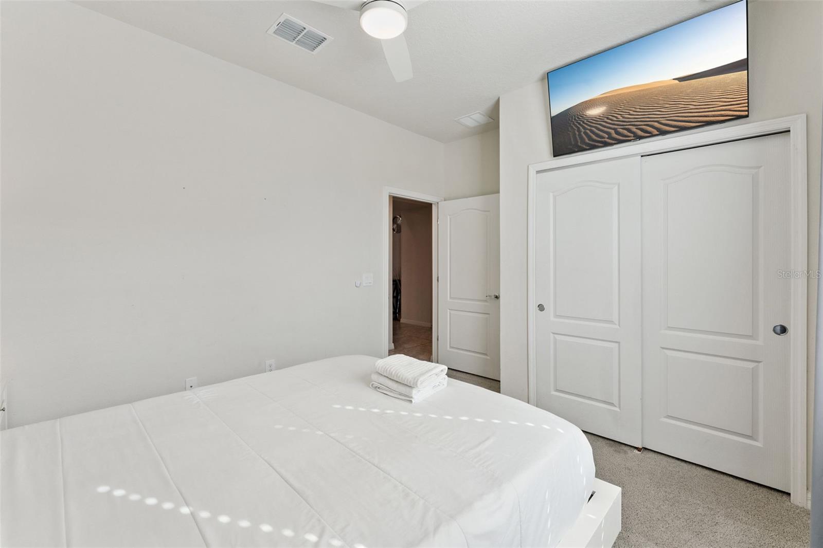 7163 Oakmoss Loop Property Photo 29