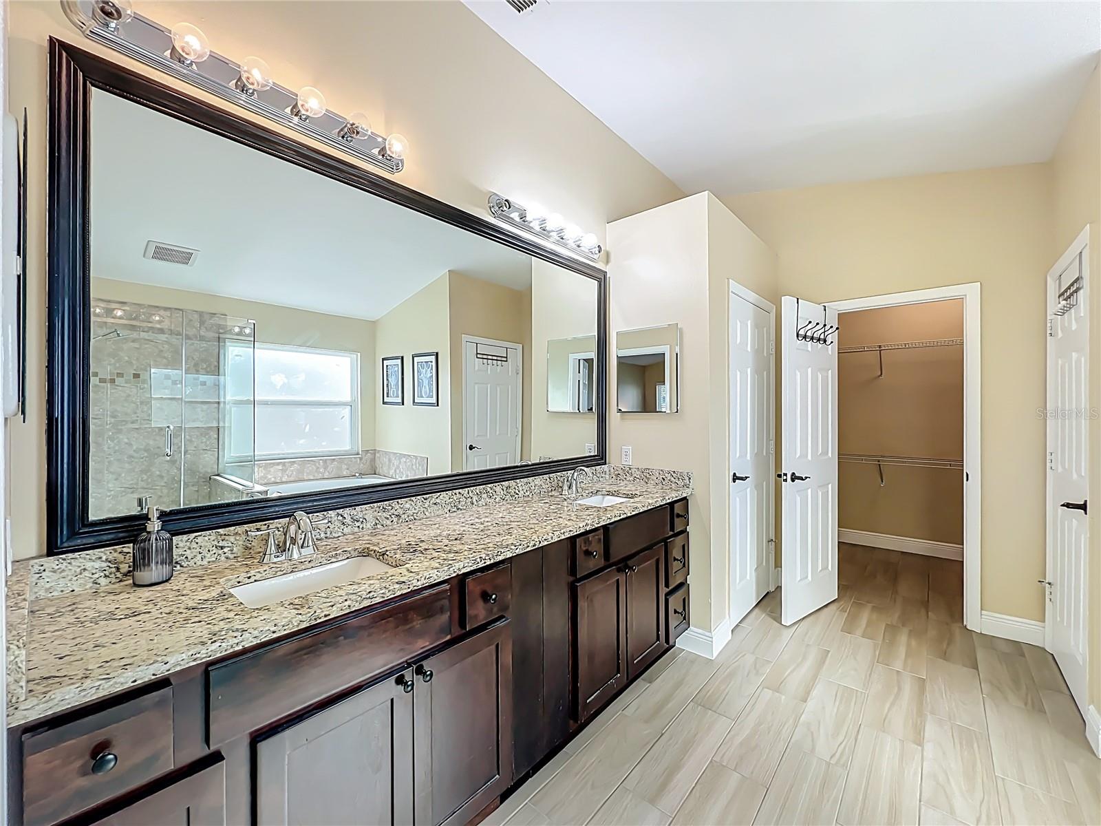 9244 Beaver Cv Property Photo 35