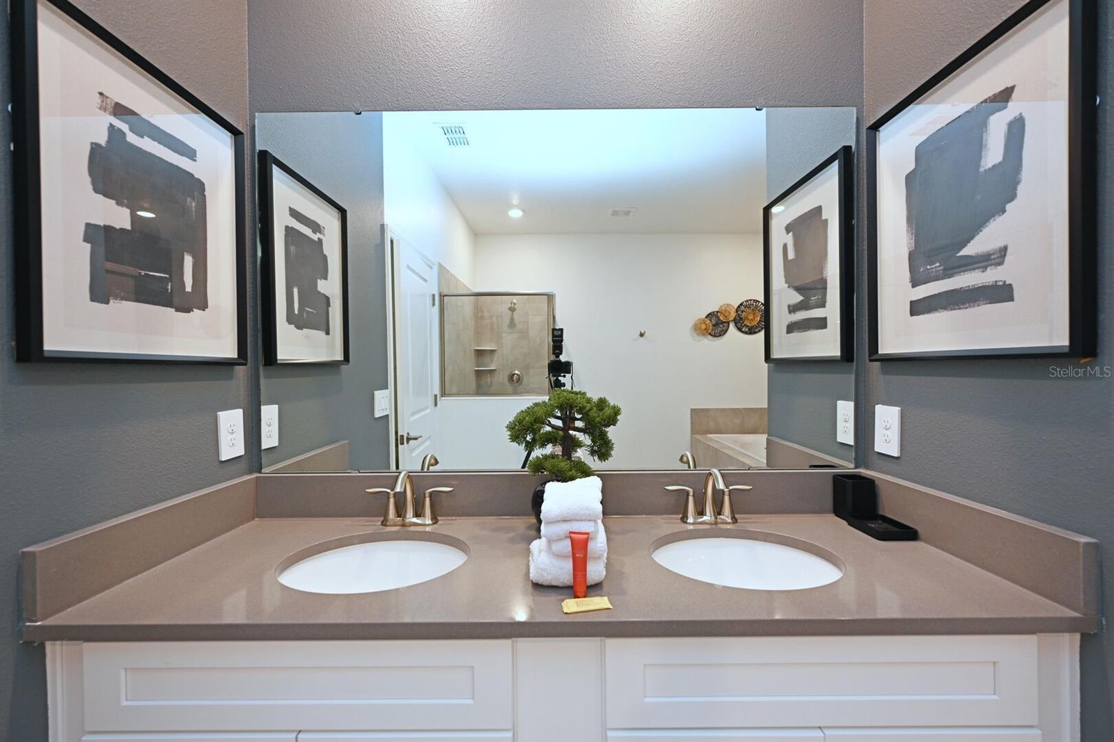 2956 Penelope Loop Property Photo 32