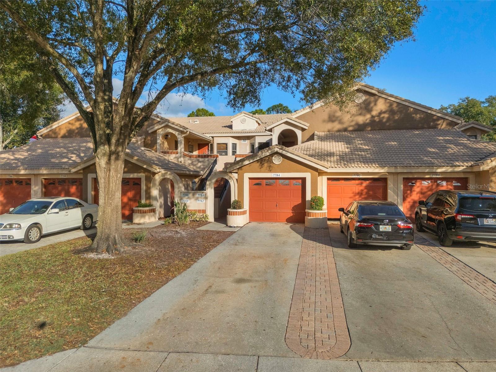 7784 SUGAR BEND DR #7784 Property Photo 1