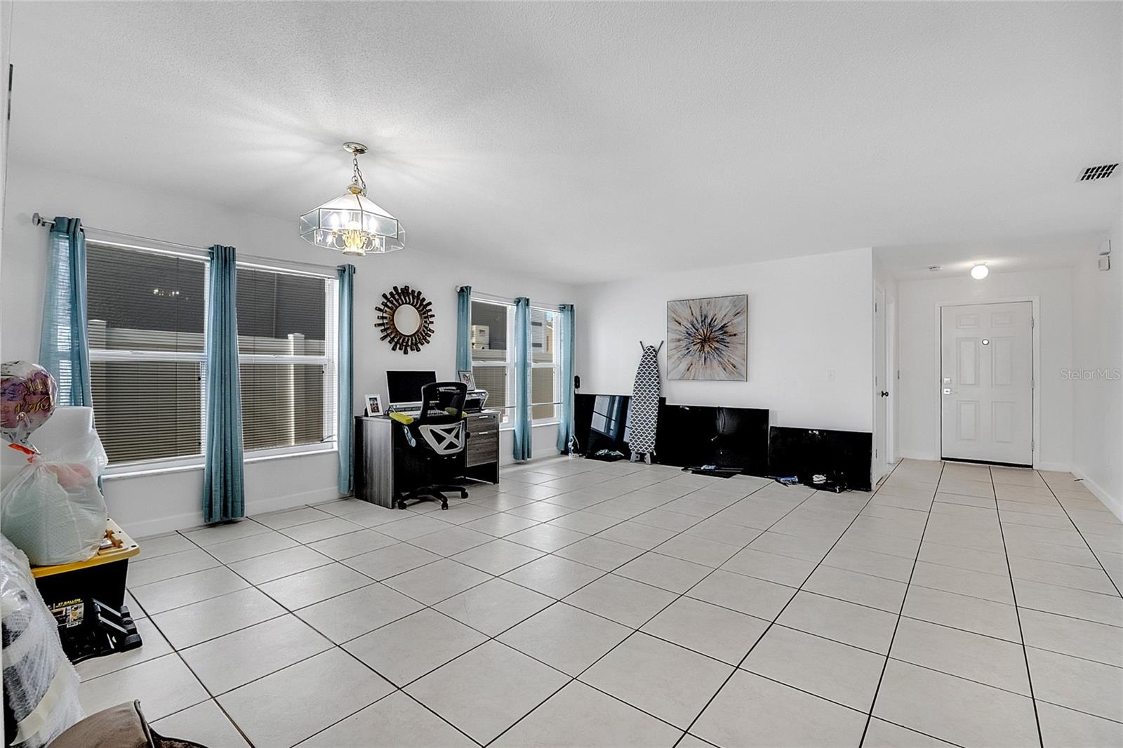 3030 Holland Dr Property Photo 32