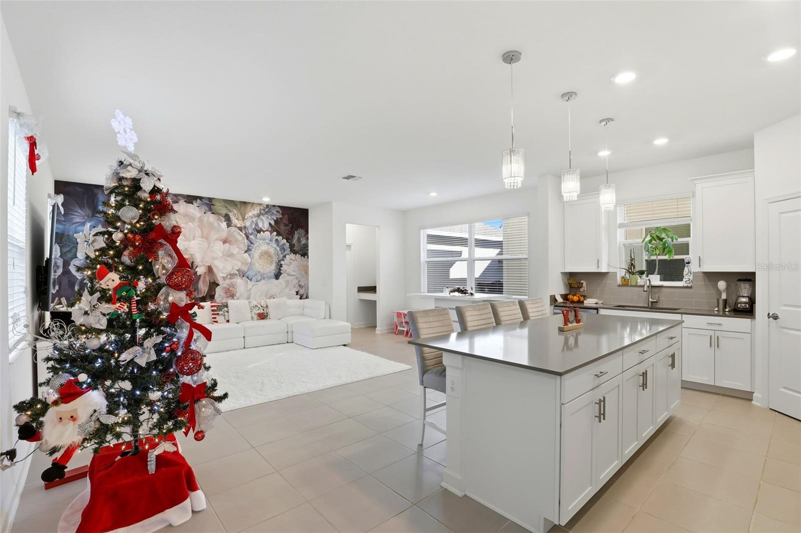 9775 Introduction Way Property Photo 5