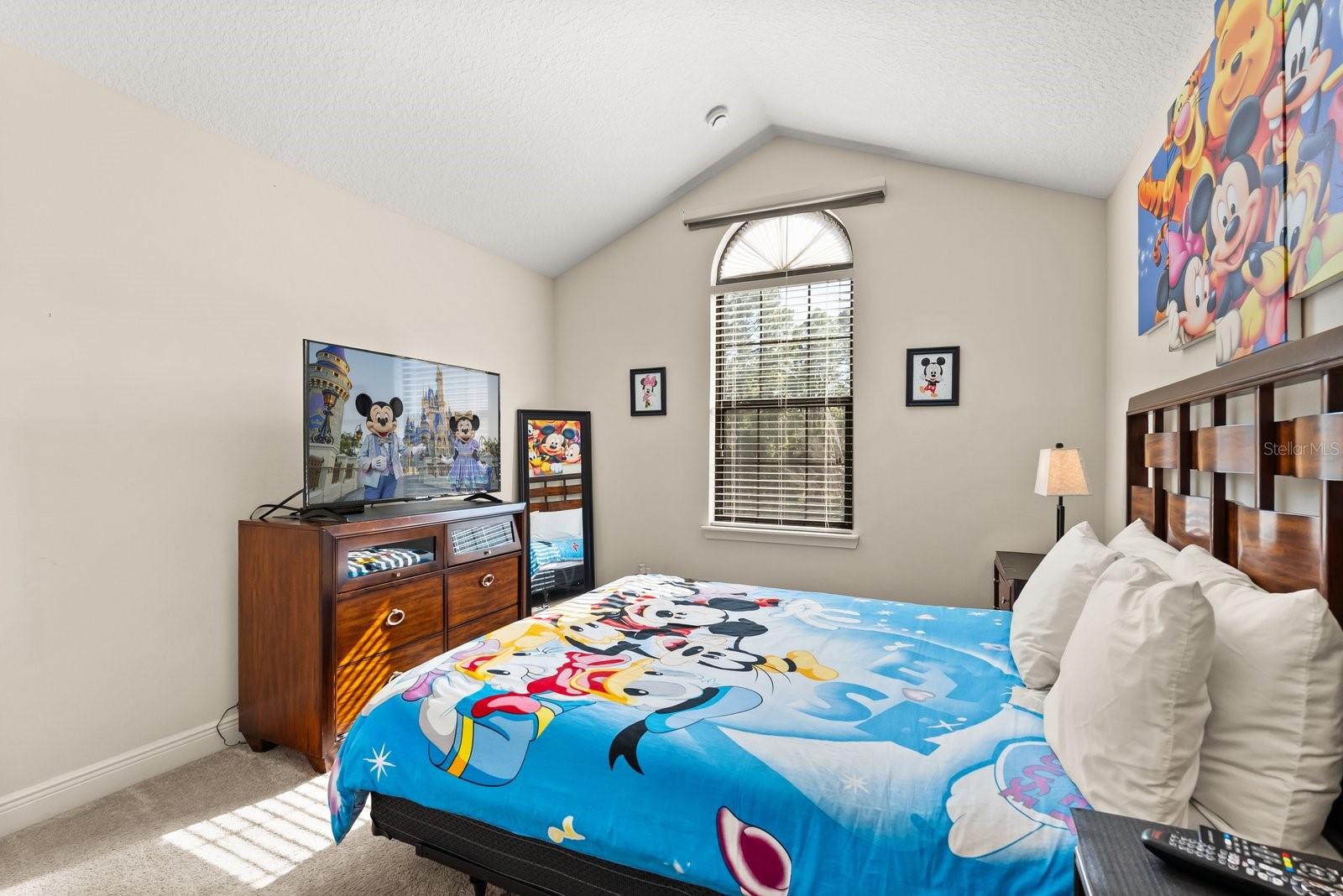 8193 Roseville Blvd Property Photo 18