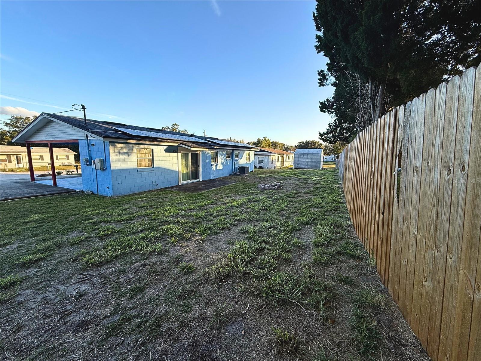 926 Everett St Property Photo 26