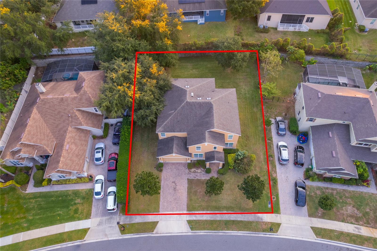 891 Cavan Dr Property Photo 1