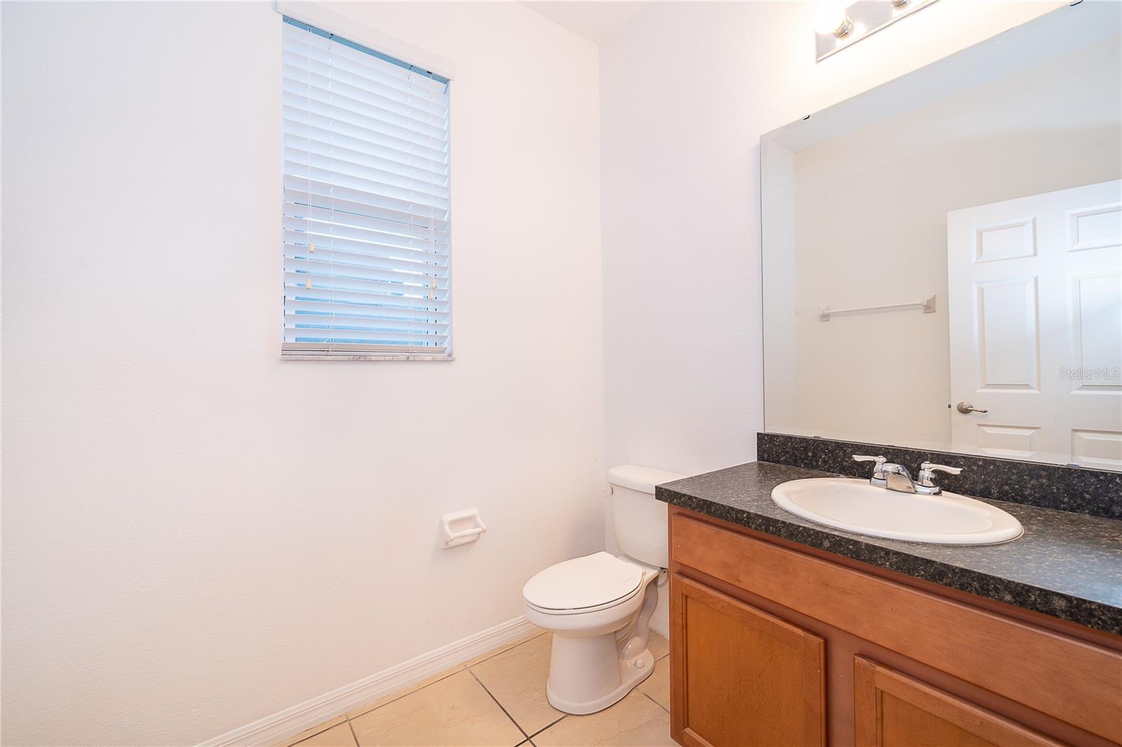891 Cavan Dr Property Photo 14