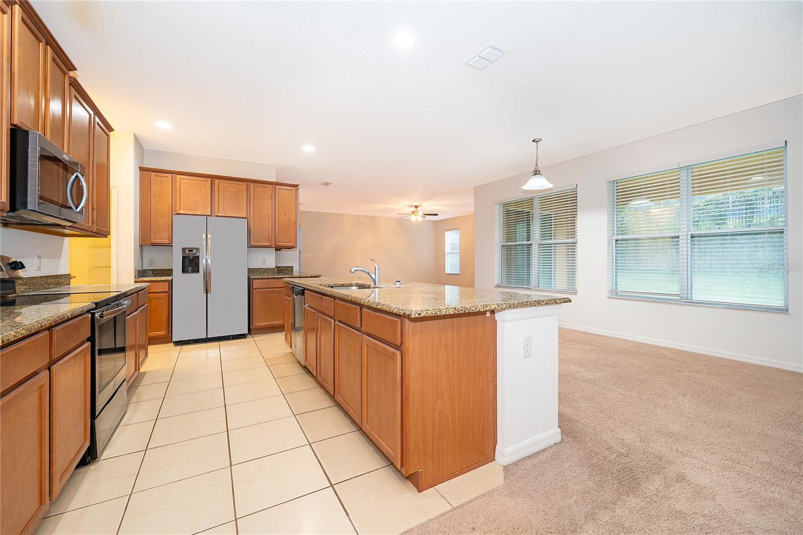 891 Cavan Dr Property Photo 16